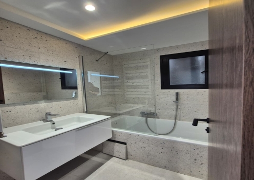 VILLAS  PRESTIGE  A VENDRE   CHOUTRANA 1