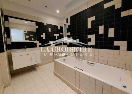 Appartement s+3 à La Marsa MAL1591