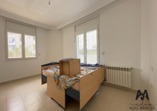 Appartement S+2 vide balconnet dan