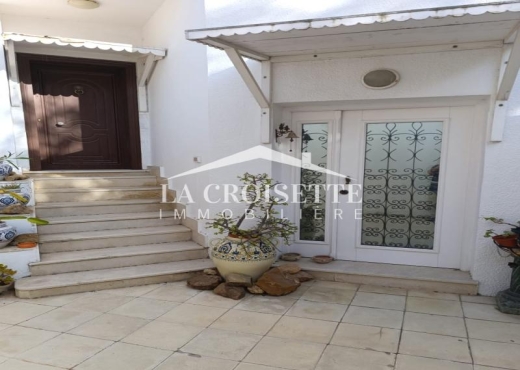 Villa s4 meublée à La Marsa