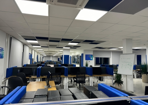 SUPER BUREAU 1410 M² AU LAC 3 KRAM