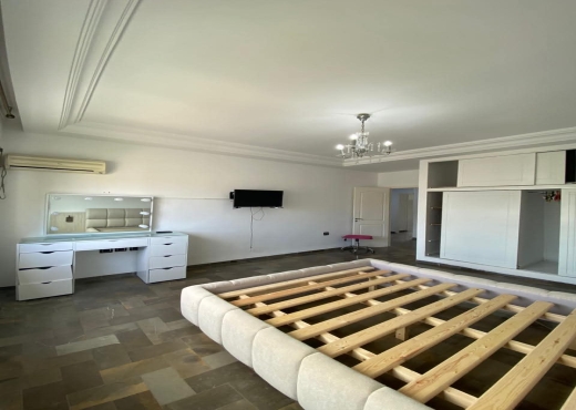 À vendre  Appart S+4 à Kataoui