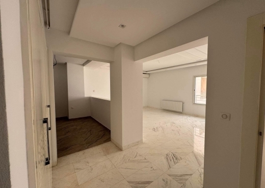 📍 ENNASR 2   : APPARTEMENT S+1  À VENDRE