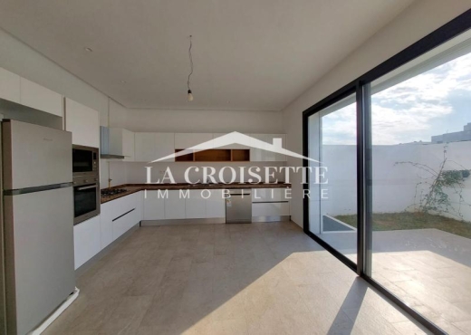 Triplex S+3 avec piscine à Gammart