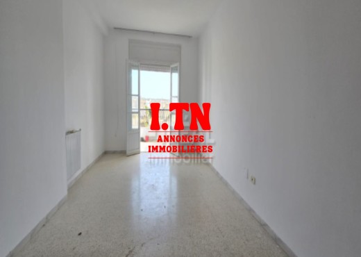 AV appartement s3 à ain zaghouan