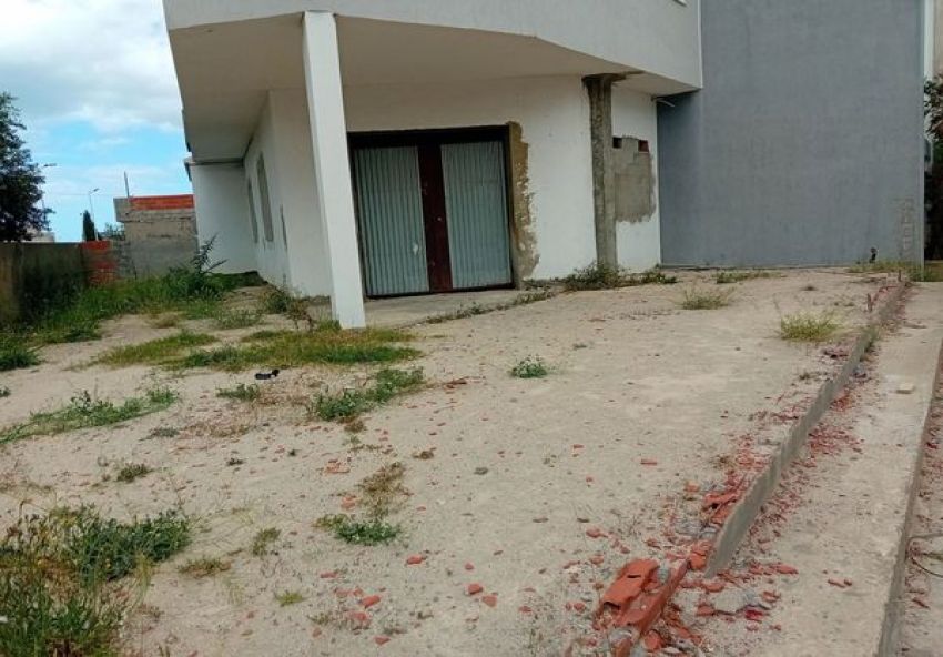 Locval commercial 150m² Erriadh Soliman borj cedria