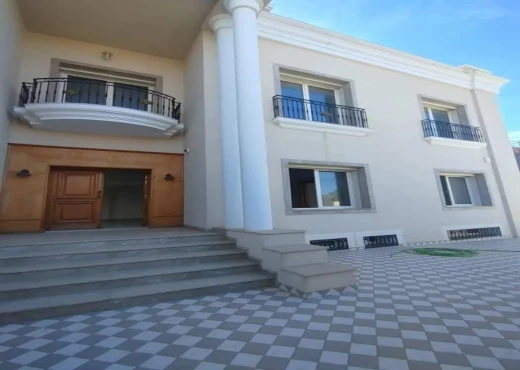 Appartement à À Vendre à SOUSSE - A vendre une Villa Prestigieuse