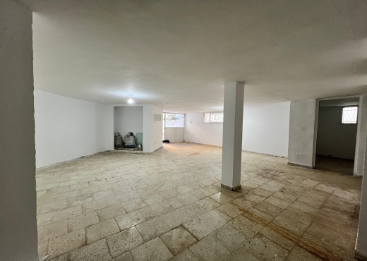 A louer Dépôt de 100 m²
