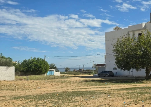 terrain à À Vendre à SOUSSE - Terrain habitable 200 m² à 100 m d