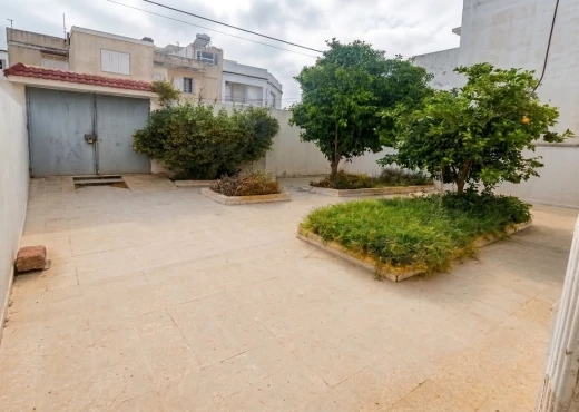 rez de chaussée à À Vendre à BIZERTE - À VENDRE – RDC de villa indépendante | S+3