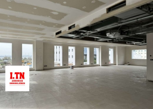 Super immeuble bureautique au lac3