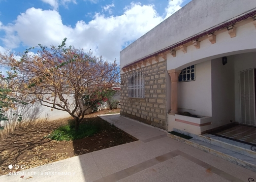 Villa plain pied cité Ghazela