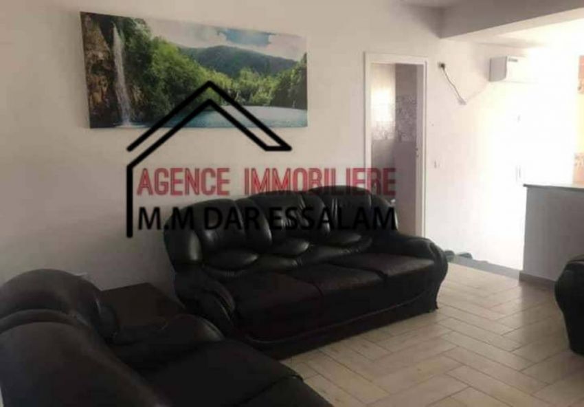 appartement avec un studio près de la mer