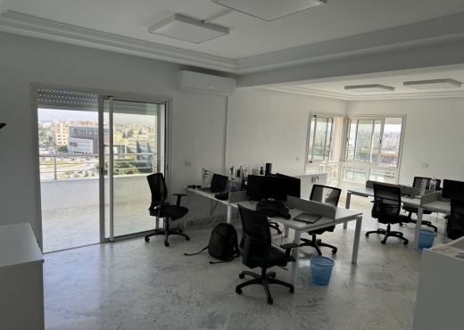 Super bureau 200 m² au cun