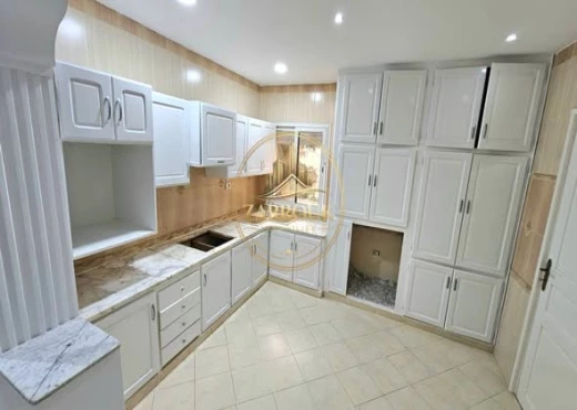 Étage de villa à À Louer à BIZERTE - Étage de villa 1er étage