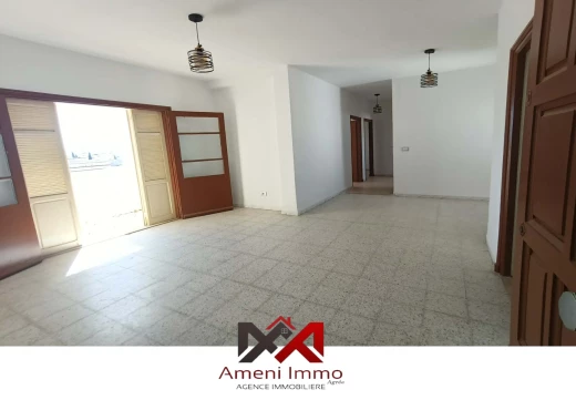 Appartement à À Vendre à BEN AROUS - A vendre appart s+3 à EL Mourouj 3