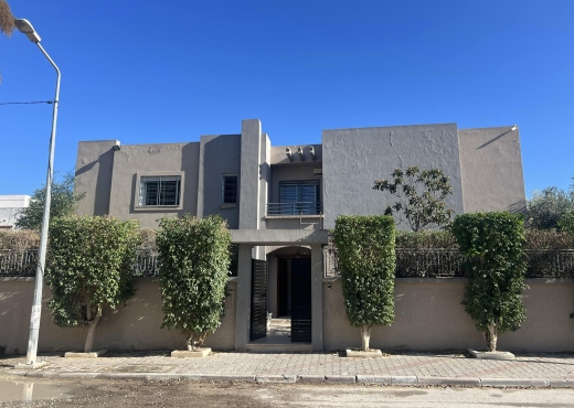 Villa S+4 La Soukra