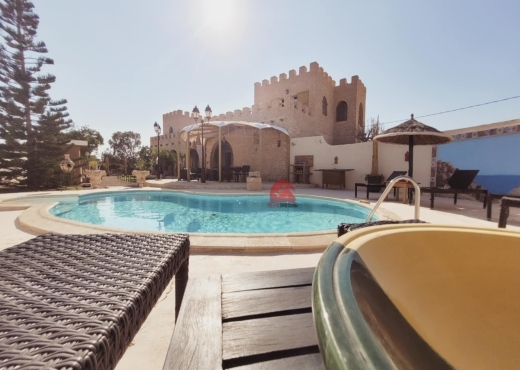 GRANDE PROPRIÉTÉ À DJERBA-RÉF V685
