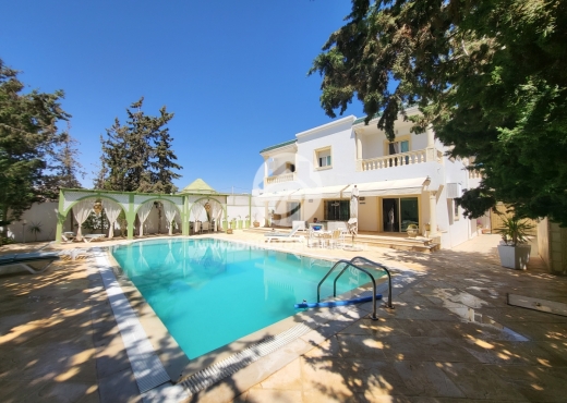 A Vendre Villa avec piscine à Zarzis