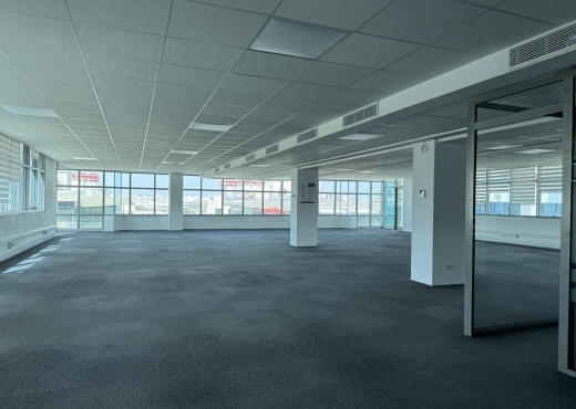 Super bureau 1650 m² ths au lac 2