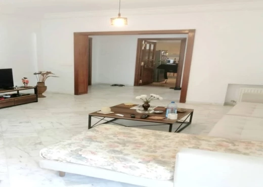 Appartement à À Louer à TUNIS - A louer S+2 spacieux