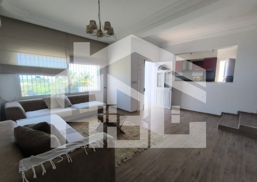 A louer maison en S+3 meublée