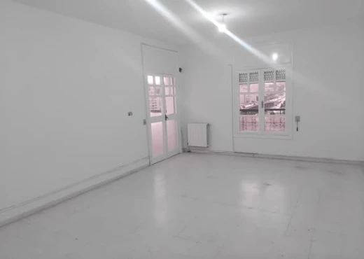 Appartement à À Vendre à ARIANA - À VENDRE : S+3 cité Ennasr.