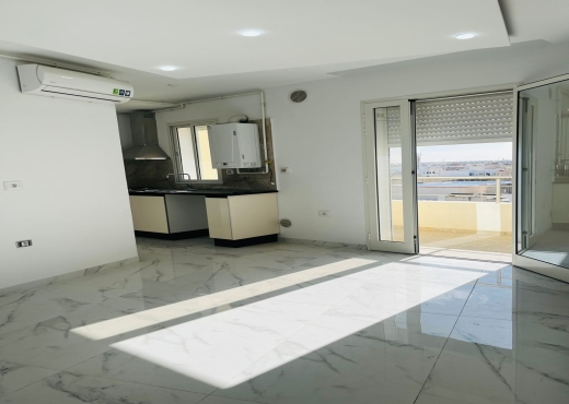 A vendre S+1 a Ennkhilet