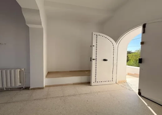 Étage de villa à À Louer à BEN AROUS - étage de villa a louer