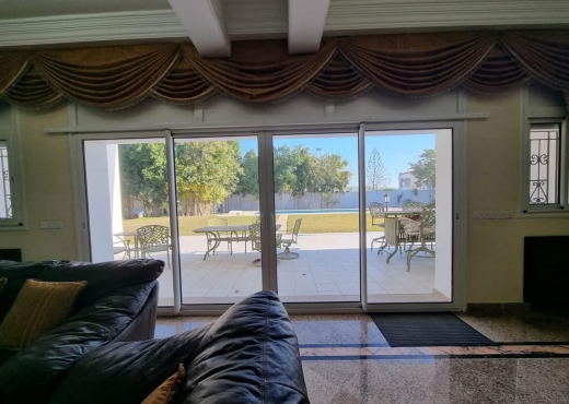 A Vendre Villa S+5 HS La Soukra