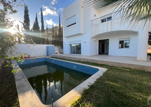 A vendre à HAMMAMET nord  une vill