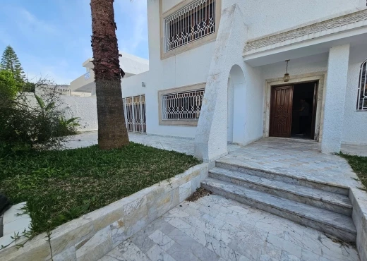 villa à À Vendre à TUNIS - 📍 MENZAH 9A : À VENDRE – VILLA DE PRESTIGE