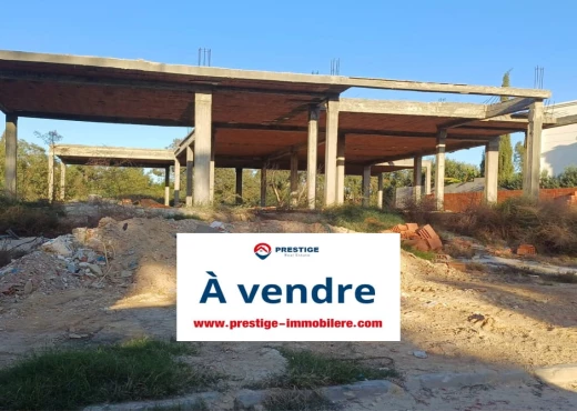 maison à À Vendre à MONASTIR - À vendre une villa inachevé