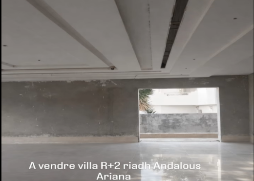 À vendre Villa à  Riadh Andalous