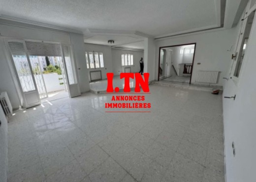 📍MANAR 1 : UNE VILLA S+5 A  USAGE