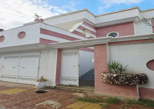 maison à À Vendre à SOUSSE - Villa prestigieuse à Sahloul 4