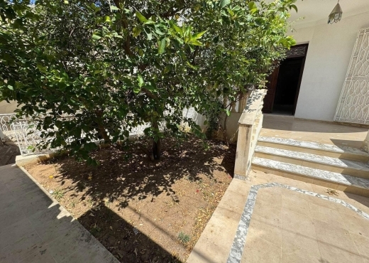 📍 GHAZELLA – VILLA À VENDRE SUR DEUX NIVEAUX SÉPA