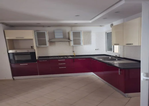 Appartement à À Vendre à SOUSSE - Appartement S+3 moderne à Jawhara