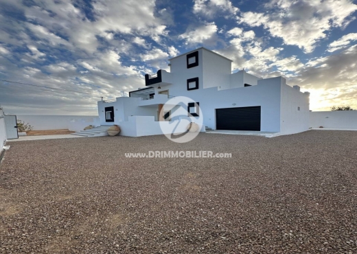 A VENDRE  Villa Mezraya- Sidi Amor