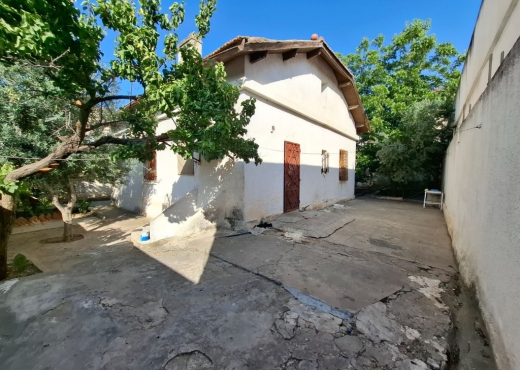 À vendre à Ben Arous : Maison anci