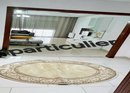 Appartement à À Louer à TUNIS - S4 meublé Neuf Cité Palmeraies à l'année