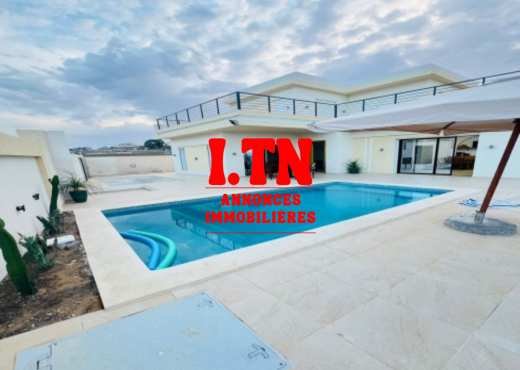 Luxueuse villa avec piscine