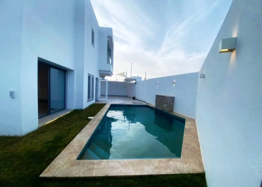 A Vendre Villa HS a Sfax