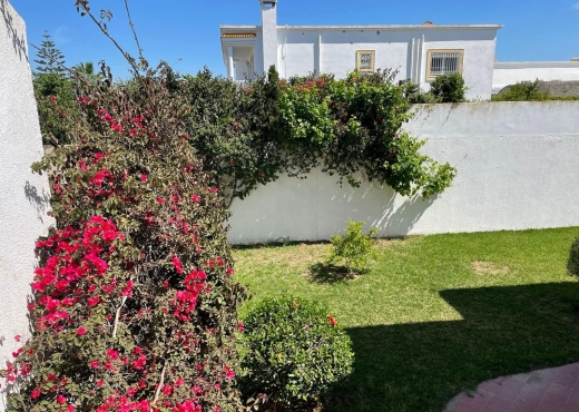 A Vendre Terrain 2200 m² La Soukra