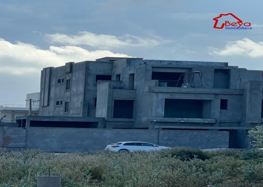 Vente terrain sur 2 façades