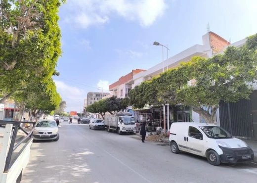 immeuble à À Vendre à MONASTIR - À vendre : Une résidence comprenant un café