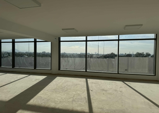 immeuble neuf 3800 m² au lac 3kram