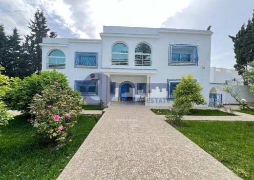 A Louer Villa S+4 à GAMMARTH