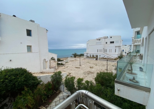 A louer un s+2 meublée à Gammarth