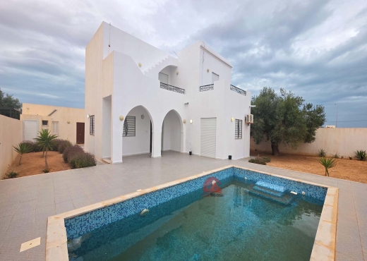 VILLA SANS MEUBLES À HOUMT SOUK